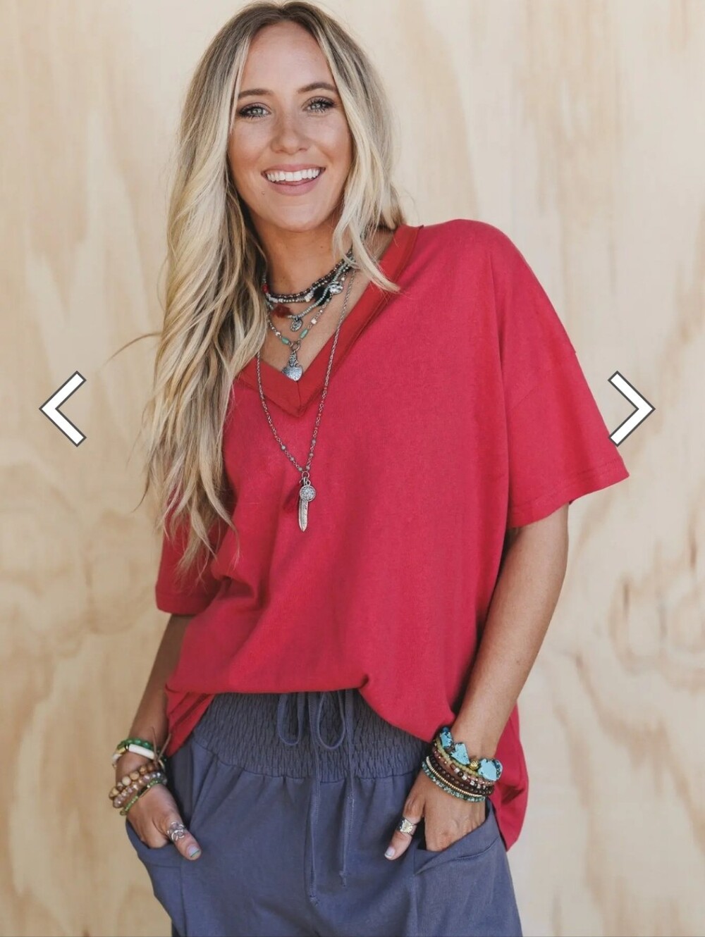 POL Three Bird Nest Tash Oversized Medium Short Sleeve V-Neck Tee Red